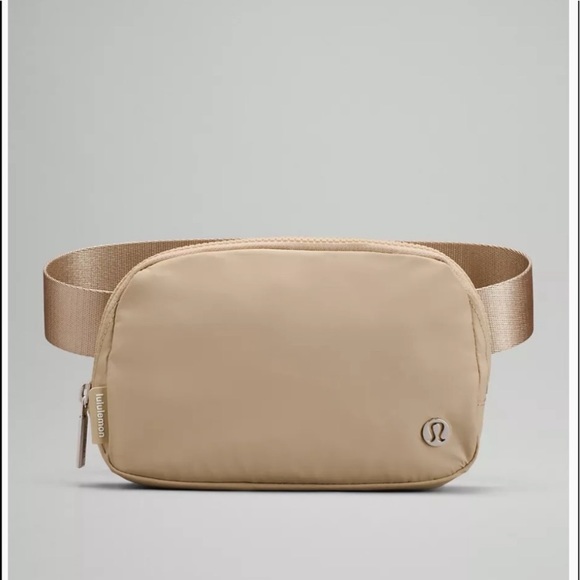 lululemon athletica Handbags - Lululemon Athletica Everywhere Belt Bag Trench NWT